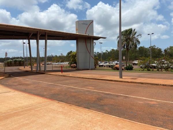 Gove Airport Carpark and drop-off area